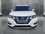 Used 2019 Nissan Rogue SV image 2