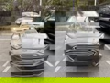 Used 2017 Ford Fusion SE w/ Fusion SE Technology Package image 4