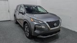 Used 2023 Nissan Rogue SV image 2