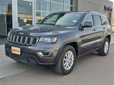Used 2021 Jeep Grand Cherokee Laredo image 2