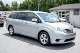 Used 2016 Toyota Sienna LE image 3