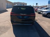 Used 2023 Chrysler Pacifica Limited image 5