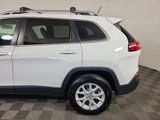 Used 2018 Jeep Cherokee Latitude w/ Cold Weather Group image 4