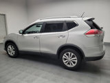Used 2016 Nissan Rogue SV image 3
