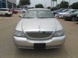 Used 2003 Lincoln Town Car Cartier image 2
