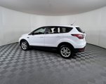 Used 2017 Ford Escape SE image 3
