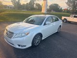 Used 2012 Toyota Avalon Limited image 2