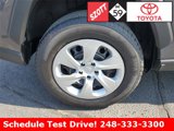 Used 2022 Toyota RAV4 LE image 5