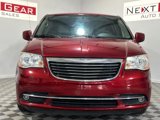 Used 2014 Chrysler Town & Country Touring image 5