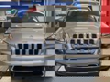 Used 2017 Jeep Cherokee Limited image 2