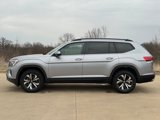 New 2025 Volkswagen Atlas SE image 2