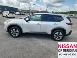 Used 2023 Nissan Rogue SV image 2