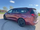 Used 2021 Chrysler Pacifica Touring w/ S Appearance Package image 2