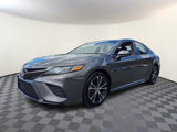 Used 2018 Toyota Camry SE image 3