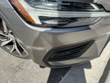 Used 2019 Volvo S60 T6 Momentum w/ Premium Package image 5