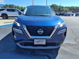Used 2022 Nissan Rogue SV w/ SV Premium Package image 2