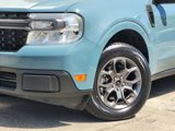 Certified 2022 Ford Maverick XLT image 3