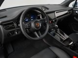 Certified 2024 Porsche Macan image 4