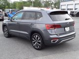 Used 2023 Volkswagen Taos SE image 6