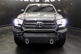 Used 2017 Toyota Tacoma TRD Off-Road image 2