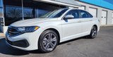 Used 2022 Volkswagen Jetta SE image 3