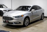 Used 2017 Ford Fusion SE w/ Fusion SE Technology Package image 4