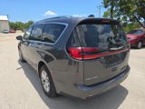 Certified 2021 Chrysler Pacifica Touring-L w/ Uconnect Theater Family Group image 4