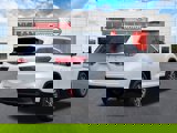 Used 2019 Toyota Highlander SE image 3