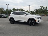 Used 2024 Kia Seltos SX image 2