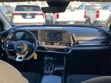 Used 2023 Kia Sportage LX image 3
