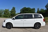 Used 2017 Dodge Grand Caravan SE image 3