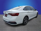 Used 2022 Volkswagen Jetta Sport image 5