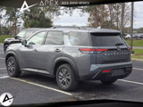 Used 2024 Nissan Pathfinder SV image 6