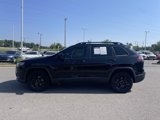 Used 2019 Jeep Cherokee Latitude Plus image 4