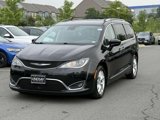 Used 2017 Chrysler Pacifica Touring-L Plus w/ Advanced Safetytec Group image 3