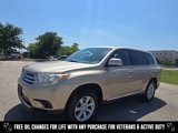 Used 2013 Toyota Highlander FWD w/ Cold Weather Pkg image 4