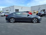 Used 2022 Nissan Altima 2.5 SV image 2