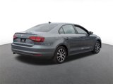 Used 2018 Volkswagen Jetta SE image 3