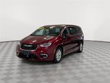 Used 2023 Chrysler Pacifica Touring-L image 5