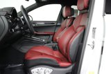Certified 2025 Porsche Macan Turbo image 5
