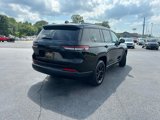 Used 2024 Jeep Grand Cherokee L Laredo image 4