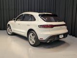 Certified 2024 Porsche Macan image 3