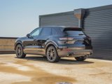 Certified 2021 Porsche Cayenne image 3