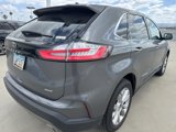 Used 2022 Ford Edge Titanium image 4