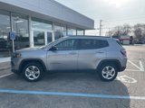 Used 2023 Jeep Compass Latitude image 3