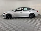 Used 2023 Nissan Altima 2.5 SR w/ SR Premium Package image 2