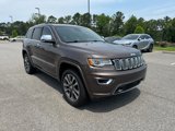 Used 2017 Jeep Grand Cherokee Overland w/ Jeep Active Safety Group image 2