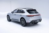 Certified 2022 Porsche Macan image 3