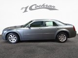 Used 2006 Chrysler 300 Touring w/ Comfort/Convenience Group image 4