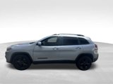 Used 2020 Jeep Cherokee Latitude Plus image 5